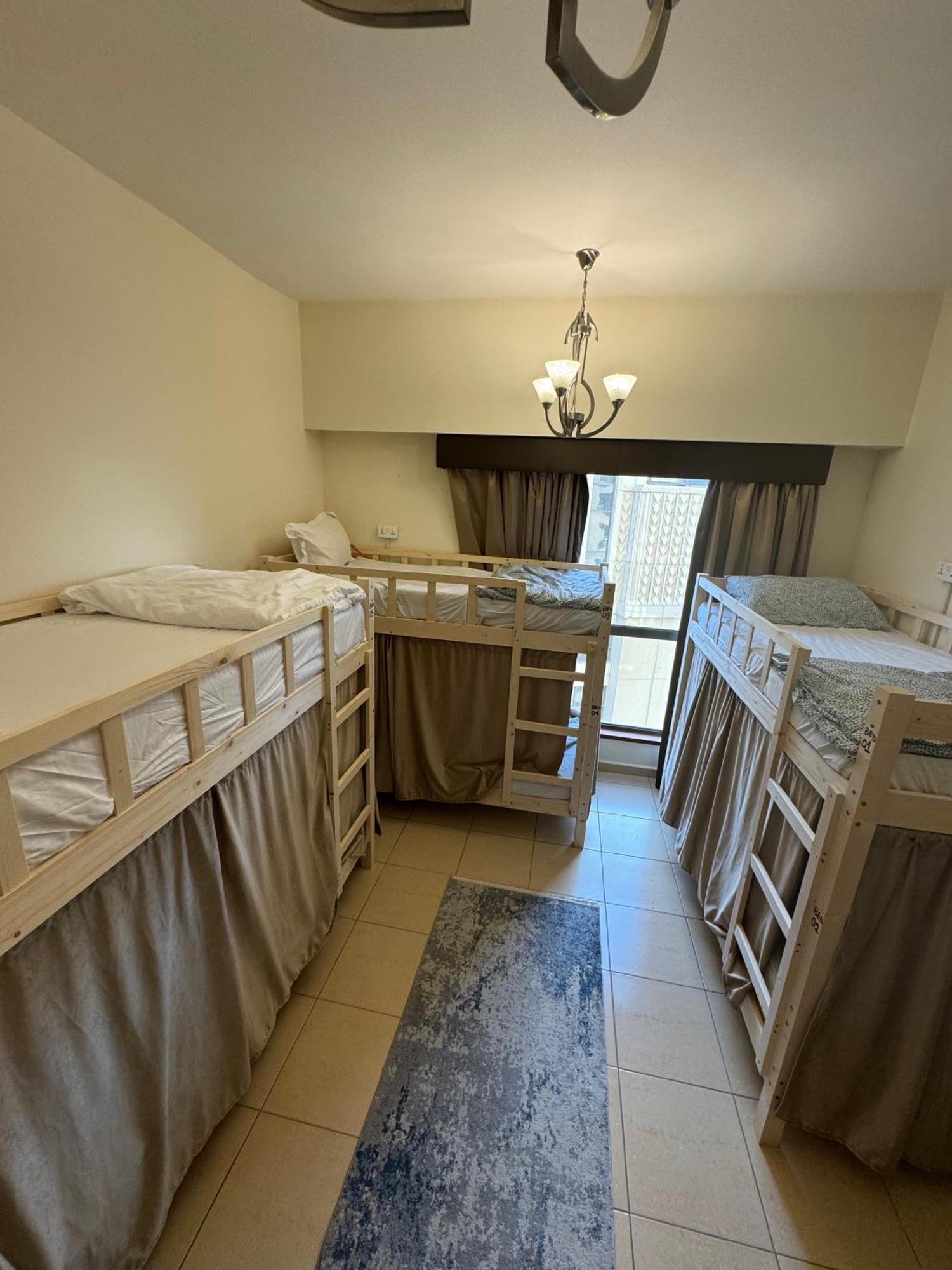 Lunar Cozy Hostel - Jbr 두바이 외부 사진