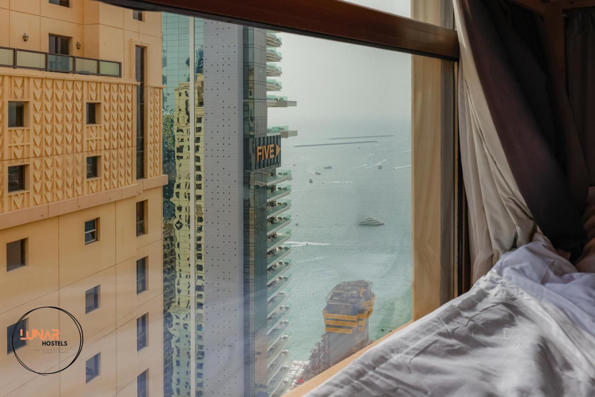 Lunar Cozy Hostel - Jbr 두바이 외부 사진