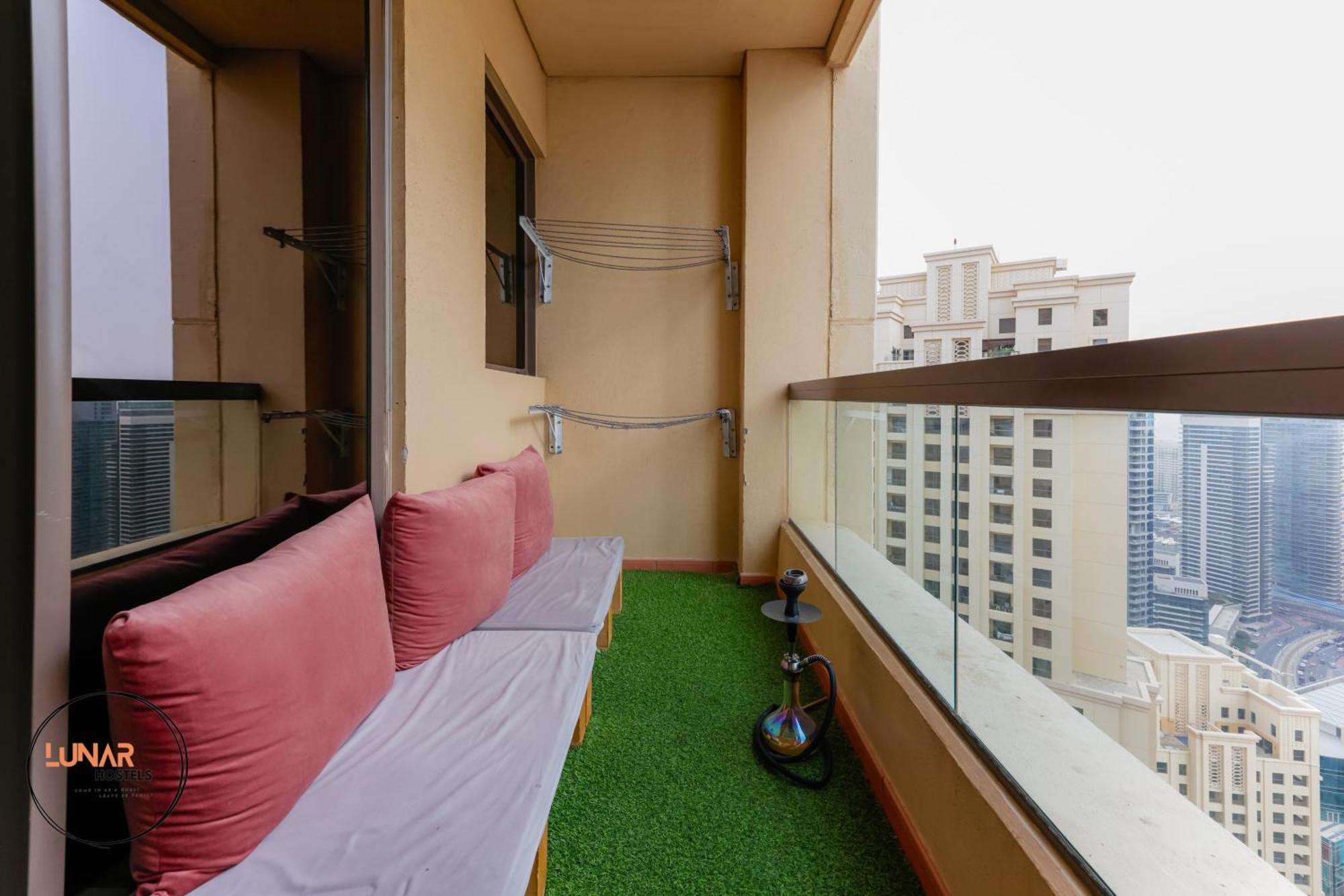 Lunar Cozy Hostel - Jbr 두바이 외부 사진