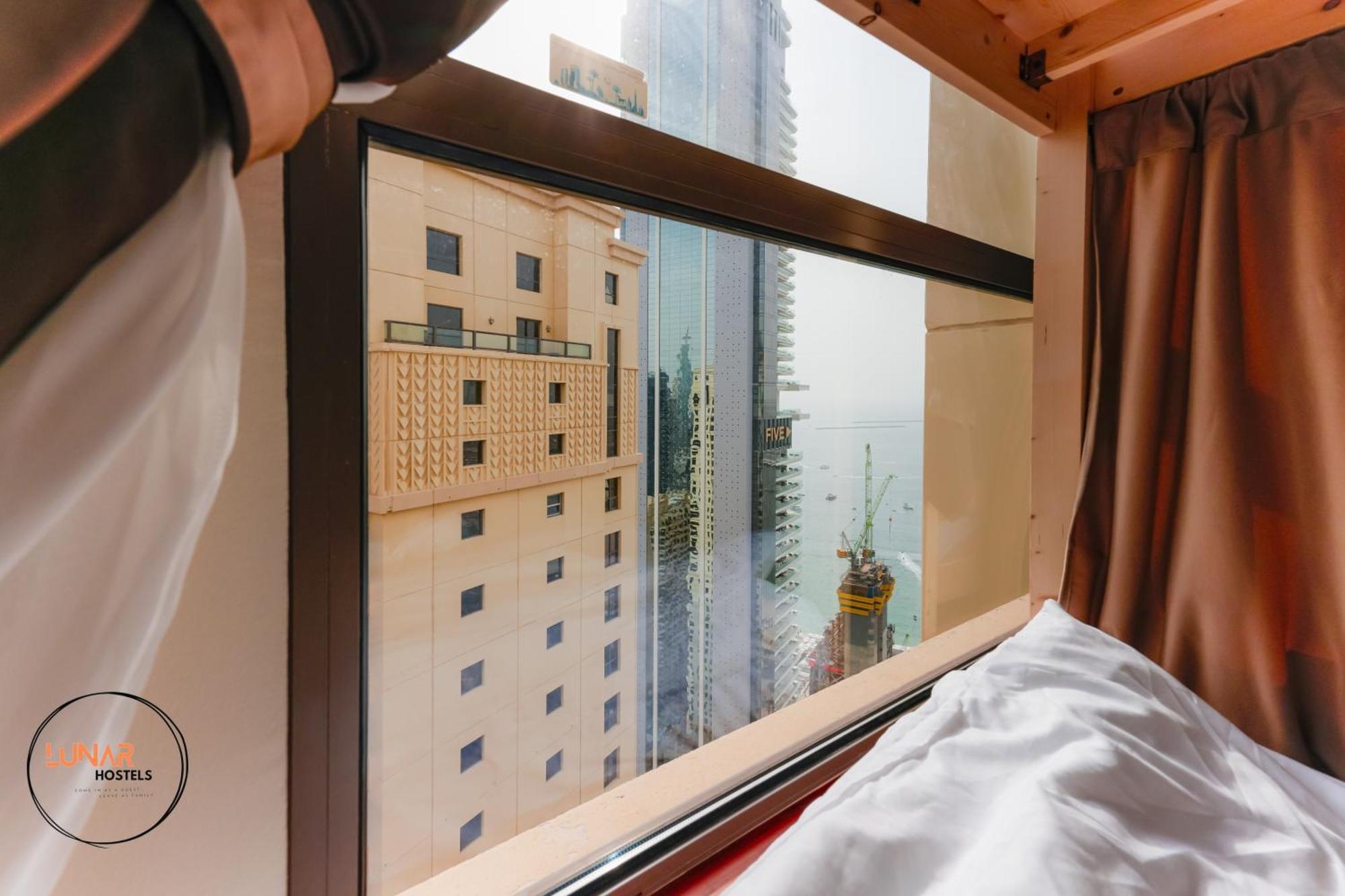 Lunar Cozy Hostel - Jbr 두바이 외부 사진