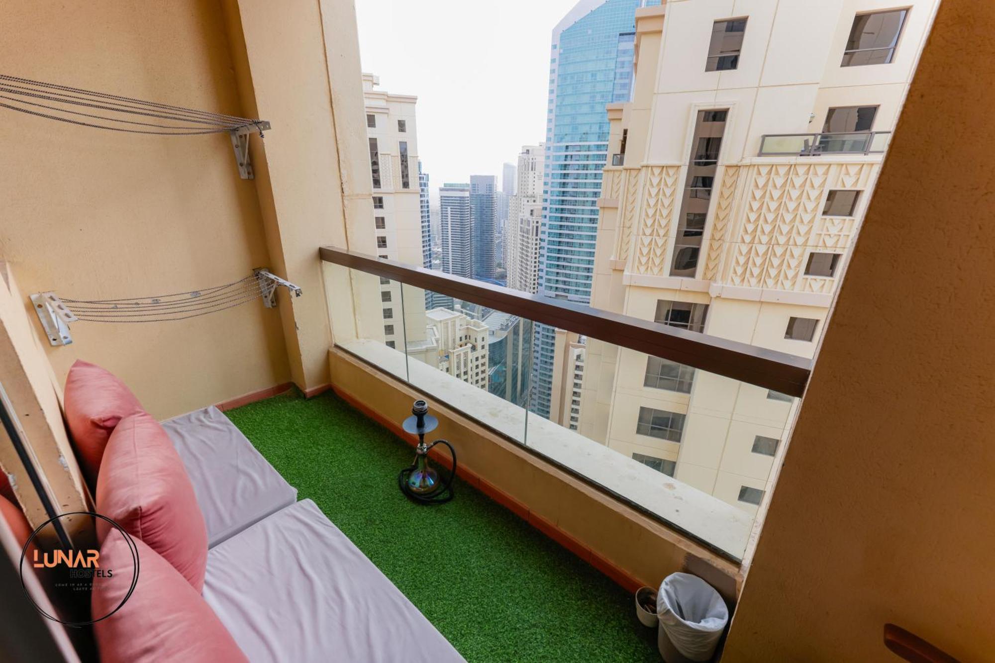 Lunar Cozy Hostel - Jbr 두바이 외부 사진